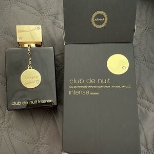 Armaf Club de Nuit Intense Woman Perfume